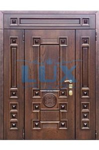 входная дверь с массивом лиственницы